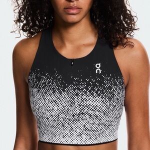 On Running On Cloud Women's Crop Top S Small